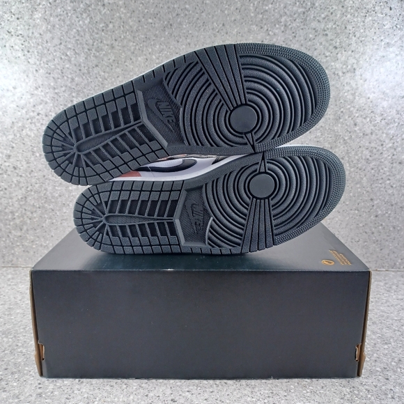 Nike Air Jordan 1 Mid Sneakers Shoes - Picture 7 of 11